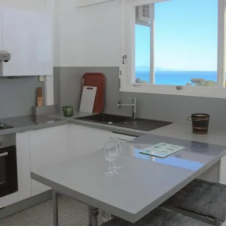 2 Bedroom With Mountain And Sea View Daire *