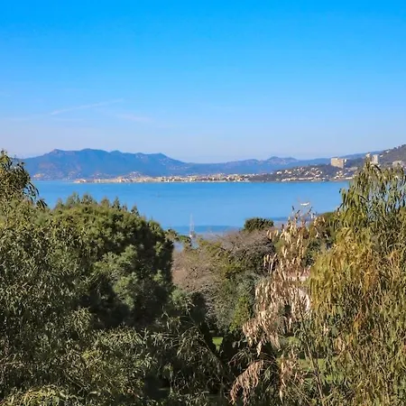 2 Bedroom With Mountain And Sea View Daire *